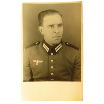 Photo of German pioneer soldier in Waffenrock. Espenlaub militaria
